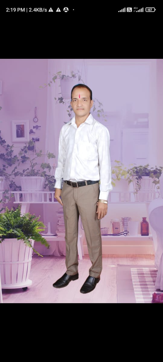 member-img